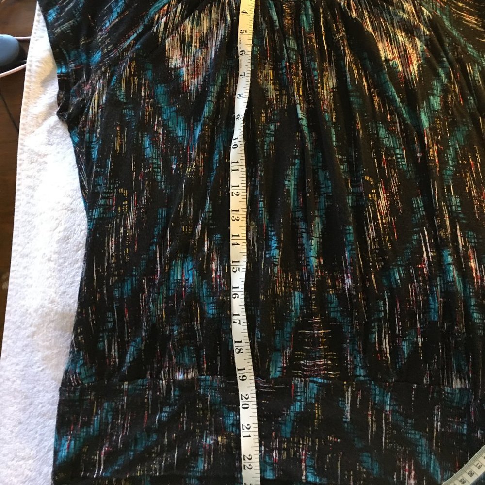 blouse - Picture 9 of 12